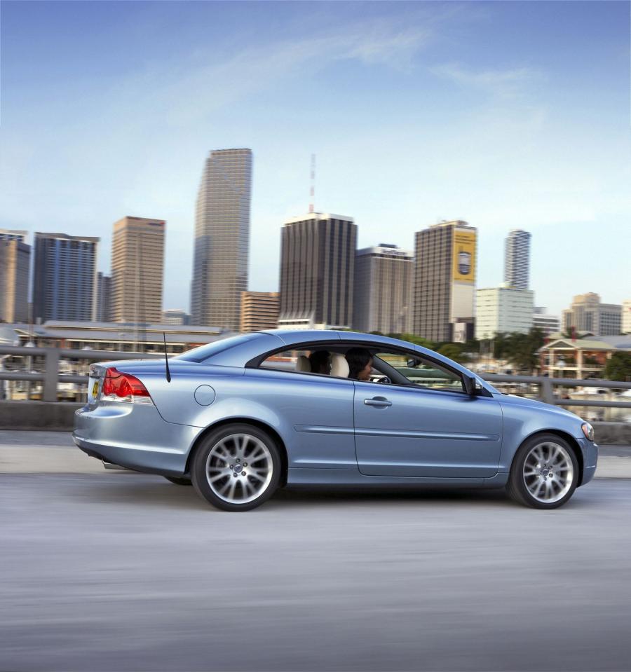  Volvo C70 T5 2005 года  (фото 89 из 93)